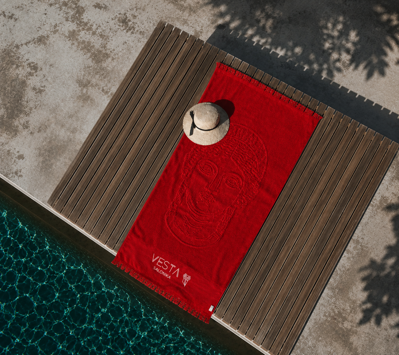 FAZZIA OF HERA™ Oversize Röd Frottéhandduk – 3D-Design ANESI SCANDINAVIA